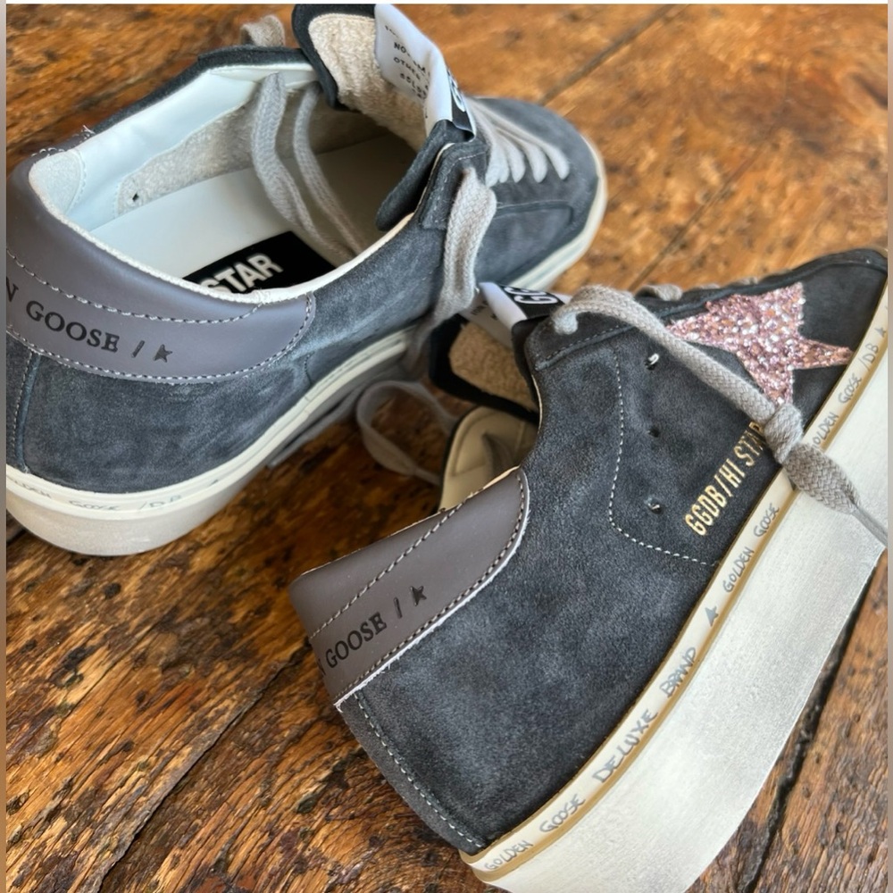 Golden Goose Gray Suede Sneakers with Pink Glitter Star - Picture 3 of 5